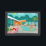 Retro homosexuelle Pool-Party-Nylon-Geldbörse Tri-fold Portemonnaie<br><div class="desc">Dieses Retro homosexuelles Pool-Party-NylongeldbörsenAusrüstungsbeschreibungen vier hunky Beefcakes, die eine homosexuelle alte Zeit haben, wie sie die Palm- Springhitze schlugen, indem sie herum das blaue Wasser des Türkises ihres Atombumerang geformten Swimmingpools lounging. Die moderne Architektur der Mitte des Jahrhunderts auf dem fabelhaften, orange Steinhaus ist offenbar das wirkliche HauptAnwesen, die Ansicht...</div>