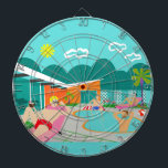Retro homosexuelles Pool-Party-Pfeil-Brett Dartscheibe<br><div class="desc">Dieses Retro homosexuelle Pool-Party-Pfeil-Brett kennzeichnet vier hunky Beefcakes, die eine homosexuelle alte Zeit haben, während sie die Palm- Springhitze schlagen, indem sie herum das blaue Wasser des Türkises ihres Atombumerang geformten Swimmingpools lounging. Die moderne Architektur der Mitte des Jahrhunderts auf dem fabelhaften, orange Steinhaus ist offenbar das wirkliche HauptAnwesen, die...</div>