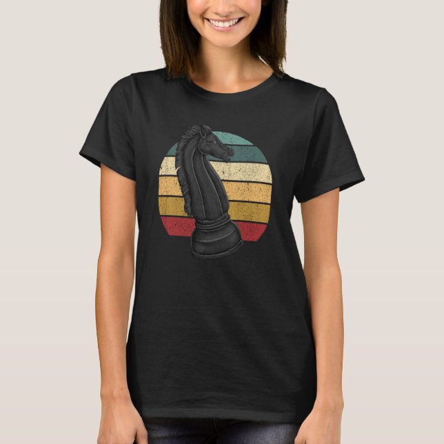 Retro Horse Rook Chess Player Coach Graphic T-Shirt (Vorderseite)