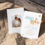 Retro Just Liebe Lässig Hochzeitseinladung Einladung<br><div class="desc">Diese Retro Just Liebe Lässig Hochzeit Einladung ist ideal für das moderne & einfache Paar,  die alle Dinge Liebe Retro. Die Farbpalette von Blues,  Senfgelb und Honigorange verleiht dem Strand eine sehr milde Atmosphäre.</div>