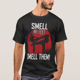 Retro Karate - Riech mir die Füße nach ihnen T-Shirt