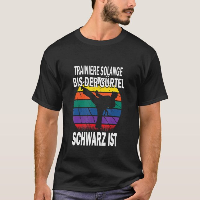 Retro Karate Zug bis zum schwarzen Gürtel T-Shirt (Vorderseite)