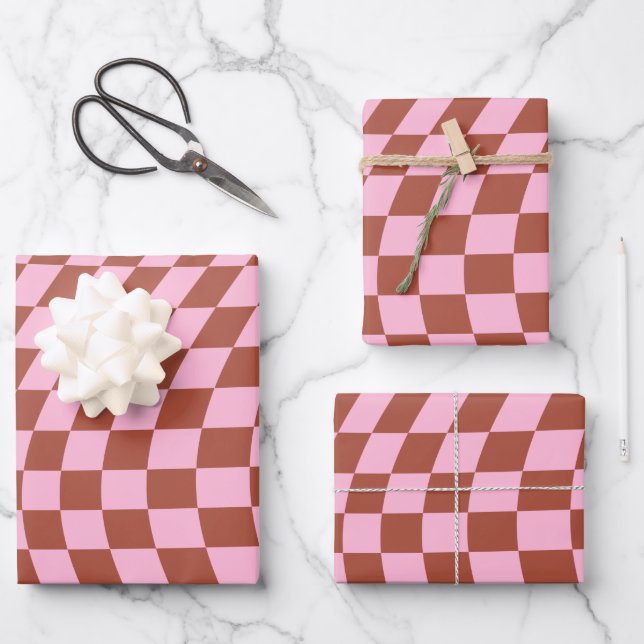 Retro-Karo-Muster rosa und braun Karton Geschenkpapier Set (Vorderseite)