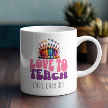Retro "Liebe to Teach" Crayon Design Teachname