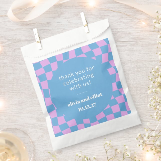 Retro Lila Checkerboard Custom Couples Dusche Geschenktütchen (Ausgeschnitten)