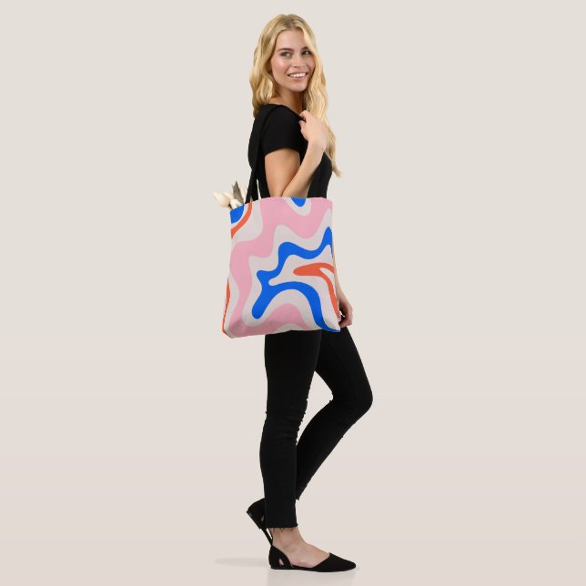 Retro Liquid Swirl Abstrakt rosa Orange Blue Tasche (Am Model)