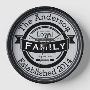 Retro-Logo-Stil für personalisierte Familienname Uhr