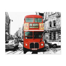 Retro-Londoner Bus im Schwarz-weißen Hintergrund