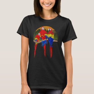 Retro Macaw Bird Tropical Animal Jungle Parrot T-Shirt