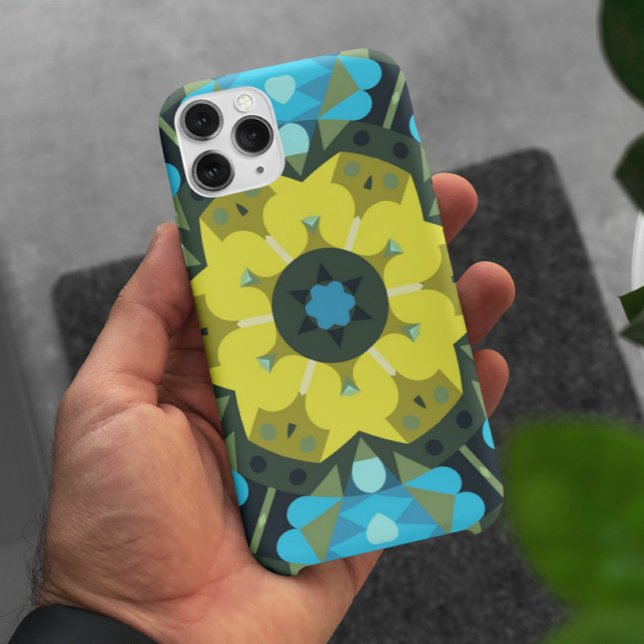 Retro Mandala Blume Gelb und Blau Case-Mate iPhone Hülle (Von Creator hochgeladen)