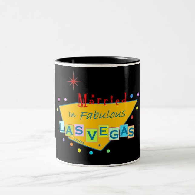 Retro Marié Dans Fabrique Las Vegas Deux Tone Mug (Centre)