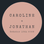 Retro Minimalistische Rose Schreibmaschine Custom  Runder Aufkleber<br><div class="desc">Retro Minimalistische Schreibmaschine Schriftart Custom Wedding Classic Round Sticker in Rose mit Black Typografy</div>