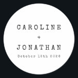 Retro Minimalistische White Schreibwriter Custom W Runder Aufkleber<br><div class="desc">Retro Minimalistische Schreibmaschine Schriftart Custom Wedding Classic Round Sticker in White</div>