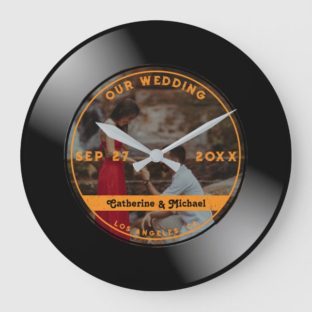 Retro Music Vinyl Record Foto Hochzeit Große Wanduhr (Vorderseite)