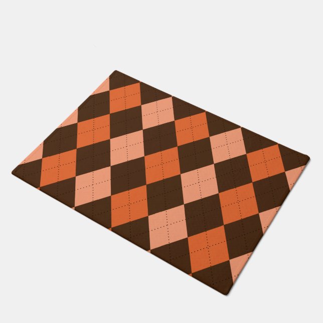 Retro Orange & Brown Raute Herbst Fußmatte (Schrägansicht)