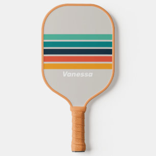 Retro-Ozean-Regenbogen über Streifen mit Namen Pickleball Schläger