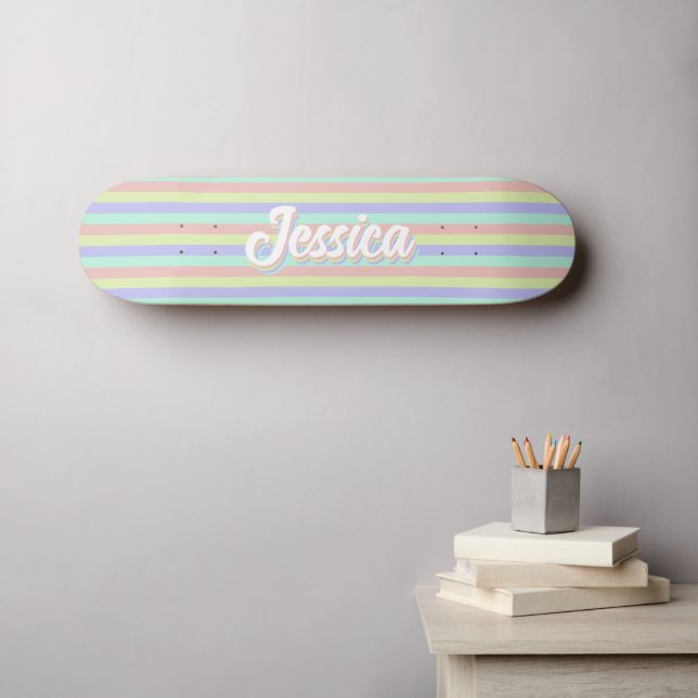 Retro Pastel Streifen Personalisierter Name Skateboard (Wandkunst (Horz))