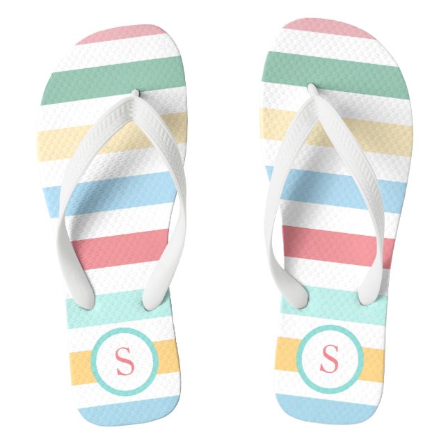 Retro-Pastelstreifen mit der Monogramm Flip Flops (Fußbett)