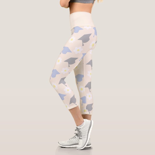 Retro Peach Graduation Capri Leggings (Links)