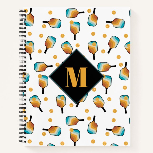 Retro-Pickleball-Paddle und Ball-Muster-Monogramm Notizbuch (Vorderseite)