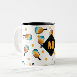 Retro-Pickleball-Paddle und Ball-Muster-Monogramm Zweifarbige Tasse
