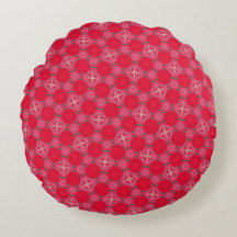 Retro Pink Clover Round Pillow