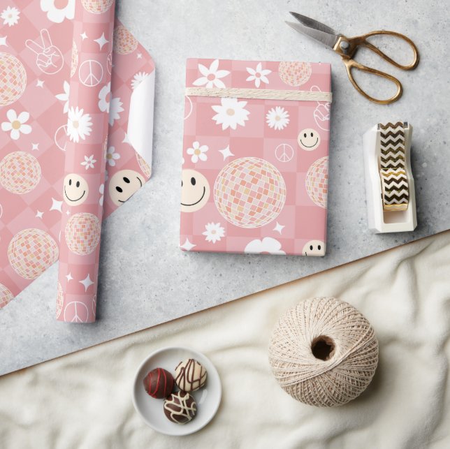 Retro Pink Groovy Checkered Hippie Muster Geschenkpapier (Kunsthandwerk)
