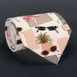 Retro Pink Palms Flamingos Sonnenbrille Krawatte<br><div class="desc">Exotische Flamingos,  rosafarbene Palmen und Retro-Sonnenbrillen auf hellpfirsichfarbenem Hintergrund. Diese Männer-Krawatte ist cool für das Büro,  eine Nacht auf der Stadt,  eine Hochzeit,  Ihre eigene Hochzeitsfeier,  für den Bräutigam oder Trauzeugen oder als Geschenk für Ihren Mann,  Vater,  Bruder oder besten Freund.</div>