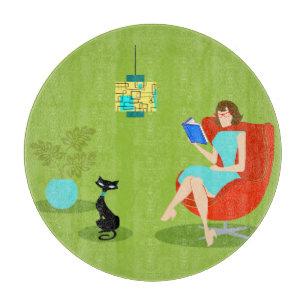 Rétro planche à découper de femme de lecture