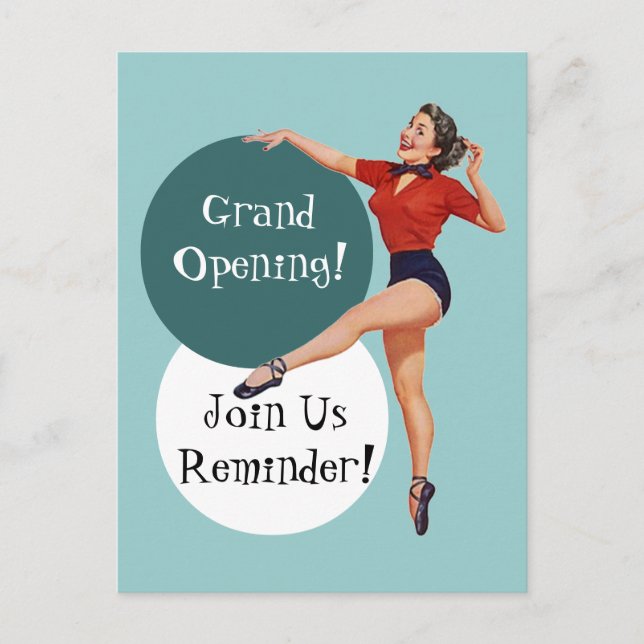 Retro Postcard Happy Lady Grand Opening Ankündigun Einladungspostkarte (Vorderseite)