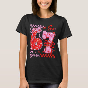 Retro Preppy Coquette Schleife 6 7 Sechs Sieben Li T-Shirt