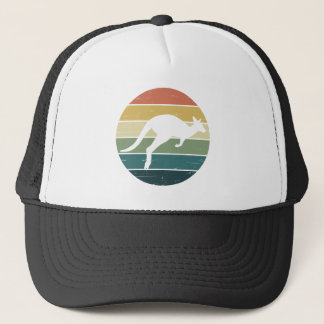 Retro Rainbow Kangaroo Truckerkappe