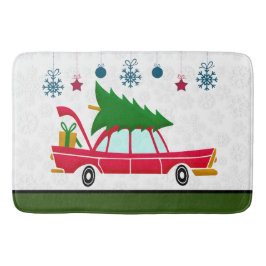 Retro Red Car mit einem Weihnachtsbaum Badematte