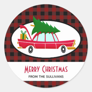 Retro Red Car mit einem Weihnachtsbaum Runder Aufkleber