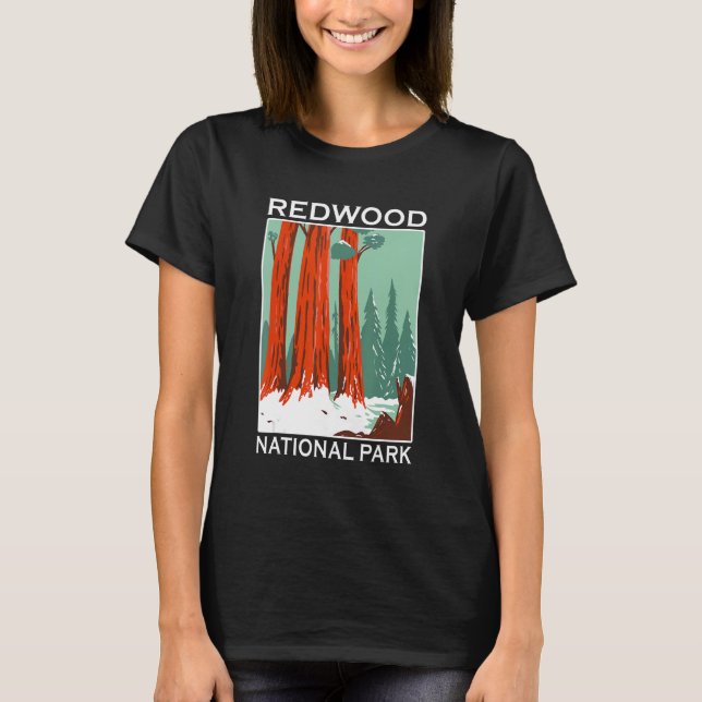 Retro Redwood National Park Outdoor Camping Souven T-Shirt (Vorderseite)