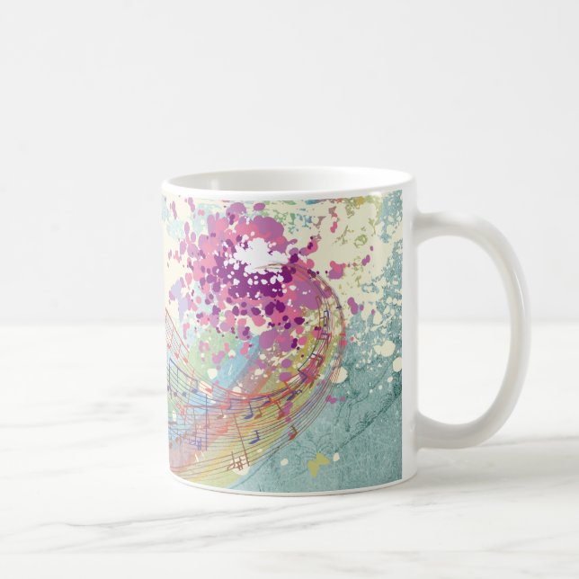 Retro-Regenbogen und Musiknoten auf einer Shabby-T Kaffeetasse (Rechts)