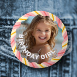 Retro Rosa Sonnenaufgang Rote Sterne Geburtstagsfe Button<br><div class="desc">Farbenvolles Button-Backbutton-Abzeichen mit Foto und einem rosa und gelben Sonnenaufgang mit roten Retro-Sternen. Anpassbarer Text "Geburtstagsmädchen" und Ihr Name.</div>