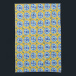 Retro Round Tiles Mexico Daisy Muster Gelb Geschirrtuch<br><div class="desc">Dekorieren Sie Ihre Küche mit diesem handgezeichneten,  runden,  trendigen Fliesenmuster Handtuch. Macht ein großartiges Hauswärme- oder Hochzeitsgeschenk! Sie können ihn anpassen und auch Text hinzufügen. Karo in meinem Shop für viel mehr Farben und Muster sowie passende Artikel für deine Zuhause!</div>