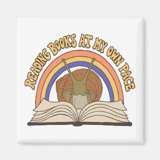 Retro-Schnecke liest Bücher Magnet