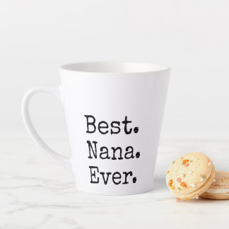 Retro-Schreibmaschinen-Schriftart Beste Oma Aller Milchtasse