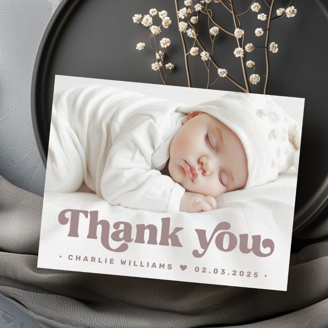 Retro Schriftart neues Baby Foto vielen Dank Ankündigung (Retro font new baby photo thank you announcement)