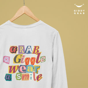 Retro-Scrapbook-Typografie Kichern Lächeln Einfach T-Shirt