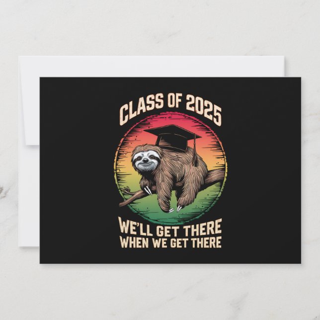 Retro Senior Class of 2025 Sloth Cap Abschluss Einladung (Vorderseite)