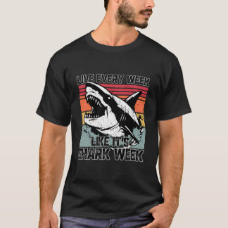 Retro Shark Ocean Biologin Animal Lover Shark Fain T-Shirt