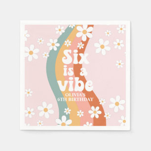 Retro Six ist ein Vibe Rainbow Daisy 6. Geburtstag Serviette