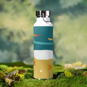 Retro-Sommerstrand im Stil der Mitte des 20. Jahrh Trinkflasche