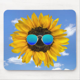 Retro-Sonnenbrille auf Sonnenblume Mousepad