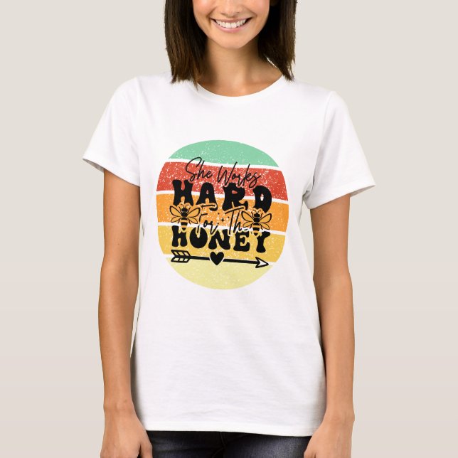 Retro Sonnenuntergang arbeitet hart für den Honig T-Shirt (Vorderseite)