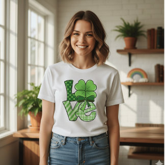 Retro St Patrick's Day Love Clover Green Plaid T-Shirt