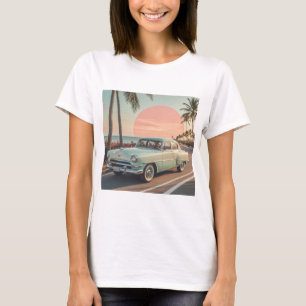 Retro-Stil Oldtimer auf einer Küstenstraße T-Shirt